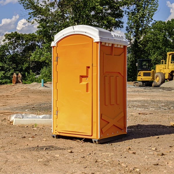 what is the maximum capacity for a single portable toilet in Roe AR